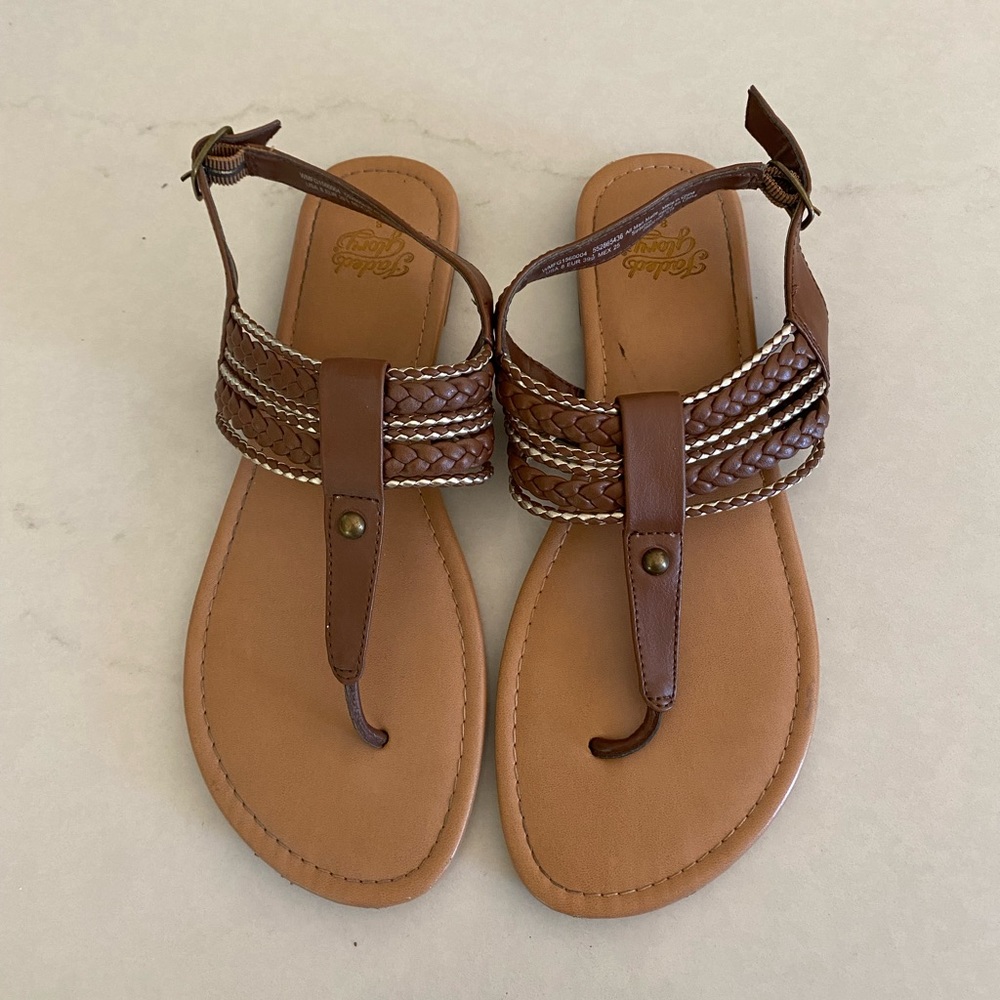 Summer sandals size 8